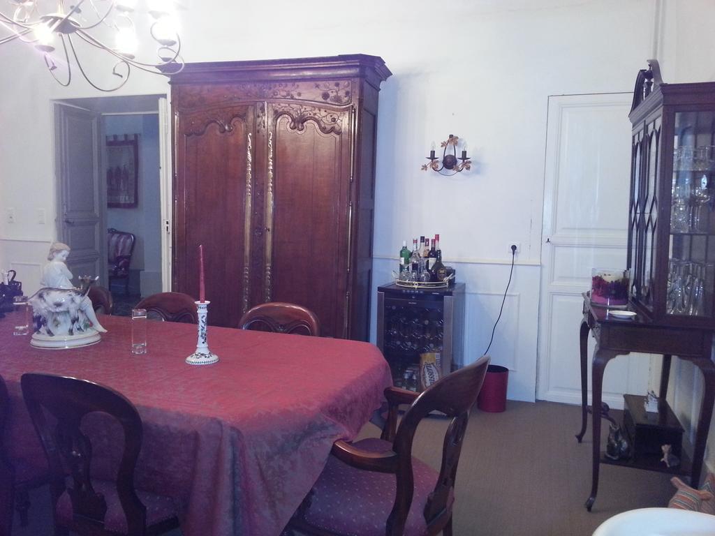 Azille B&B Tour De Saint Anne المظهر الخارجي الصورة
